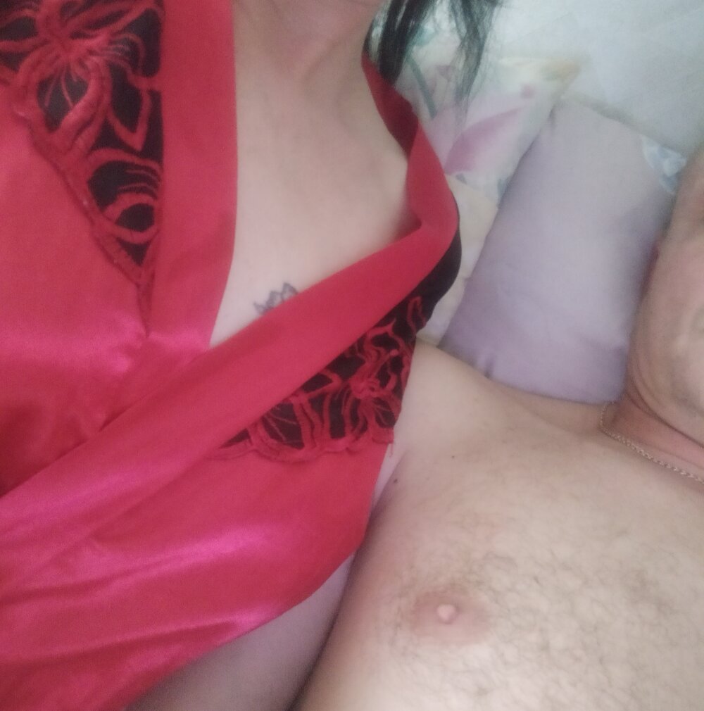 Secspara55555's Offline XXX Chat