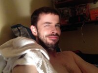 PierceRiggings' Offline Chat Room