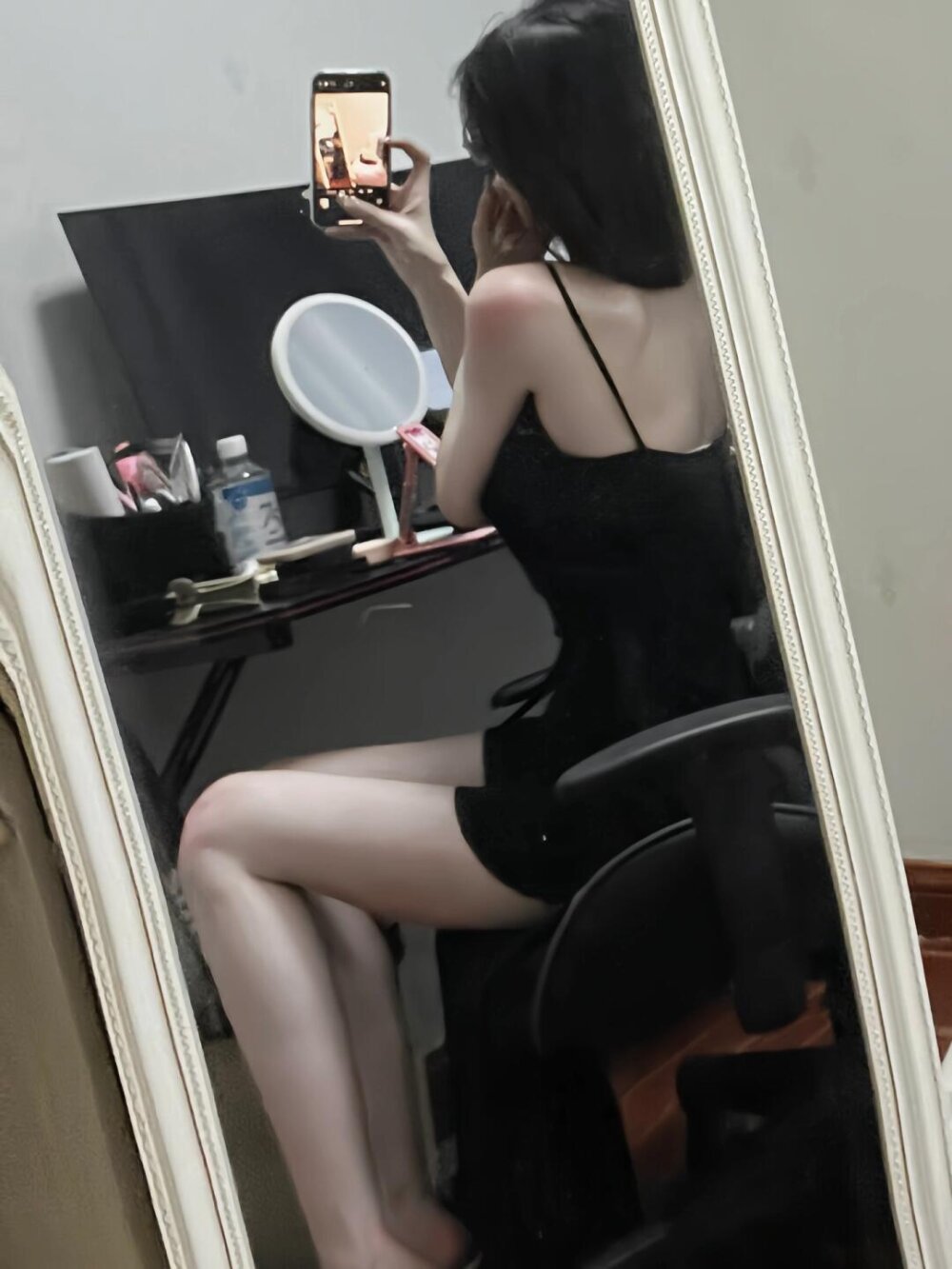 Cam girl Summer-Momo