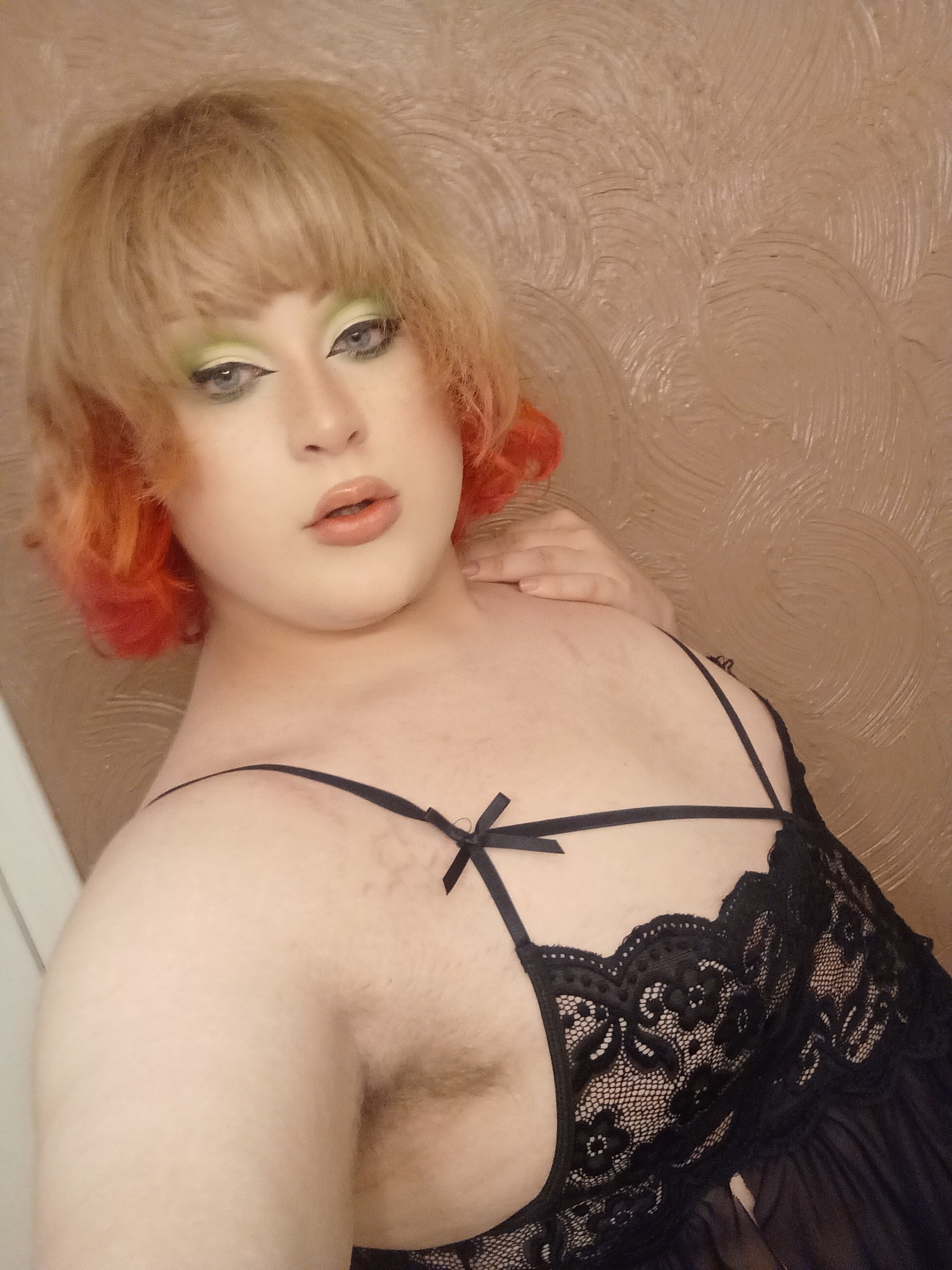 curvygothfemboy