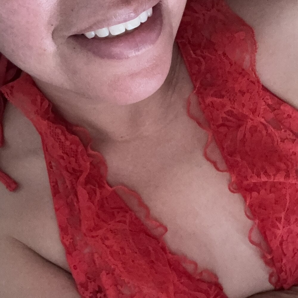 livesex.fan confidente28 livesex profile in nylon-country-please-dont-ask cams