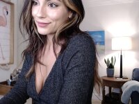 Taylorraexo's Offline Chat Room