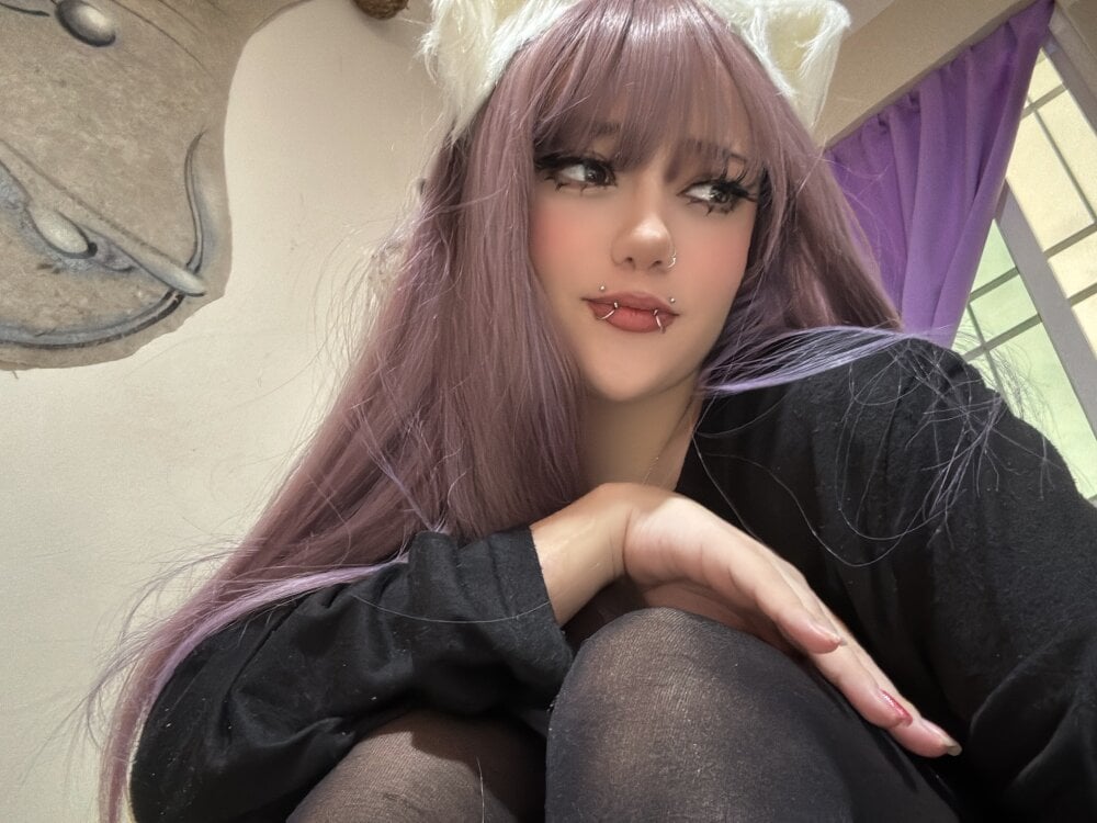 Offline XXX chat the_realmisa