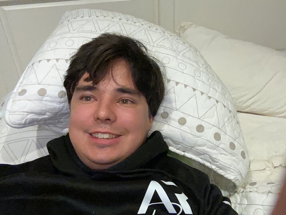 phantom898983's Offline XXX Chat