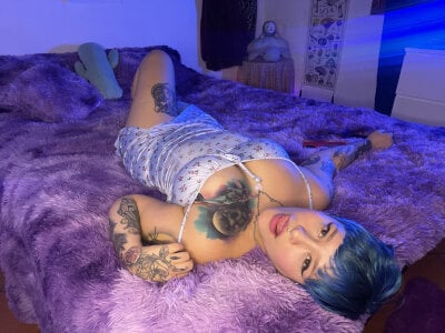 Sweet_stickyfeet Female Bigass Cam Nude