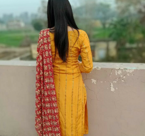 Anshika_Live profile