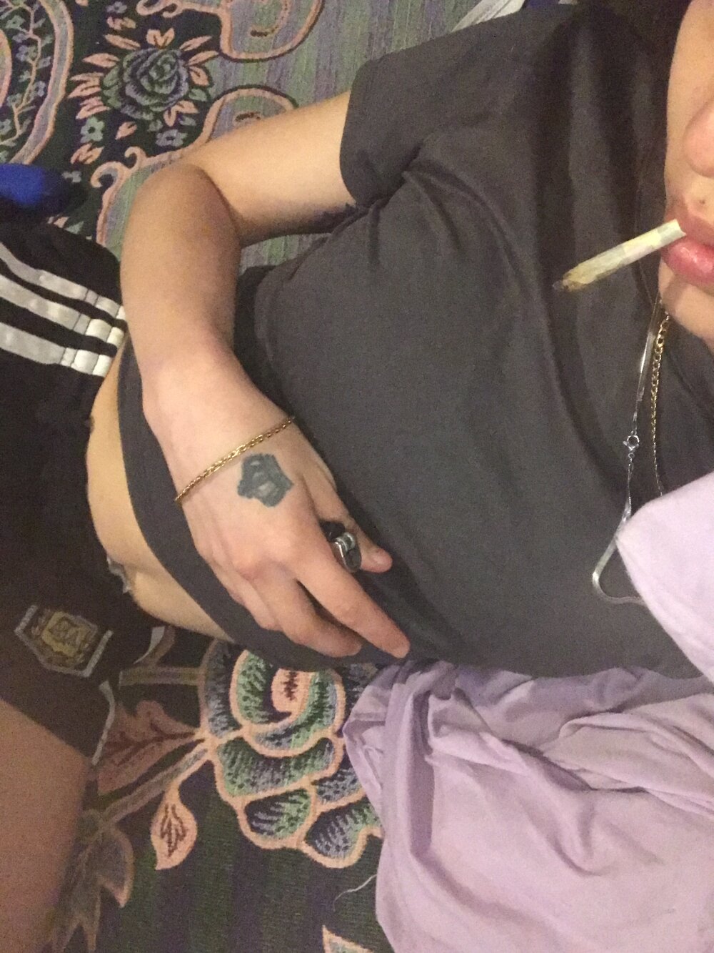 mega-camsex.com tinatina24 livesex profile in latino cams