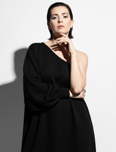 holly_love_222 Live Cam on StripChat