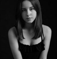 Mayahoney13's webcam live show