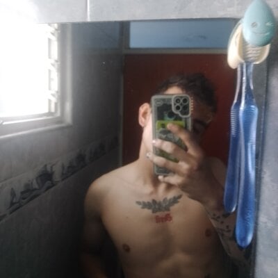 Bruno_hard Male Striptease Webcam Sex