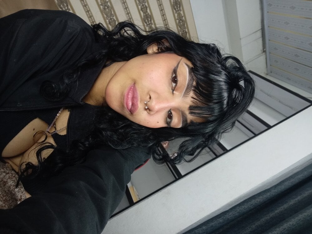 keylly_jhomson