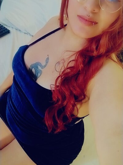 crysstal_moon from stripchat