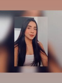 soffi_18 Adlı Modelin Çevrimdışı Sohbet Odası