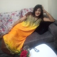 Halima_KapoorX's Offline Chat Room