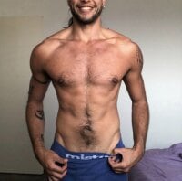 LeonLatino11's webcam live show