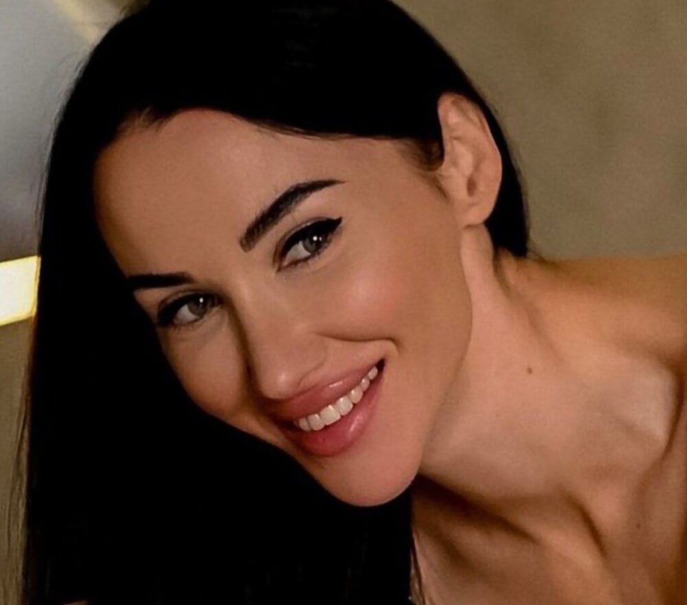 onaircams.com zariveth livesex profile in russian cams