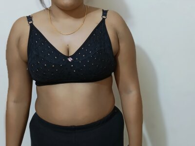 Lettle_Priya 🌳 live chat
