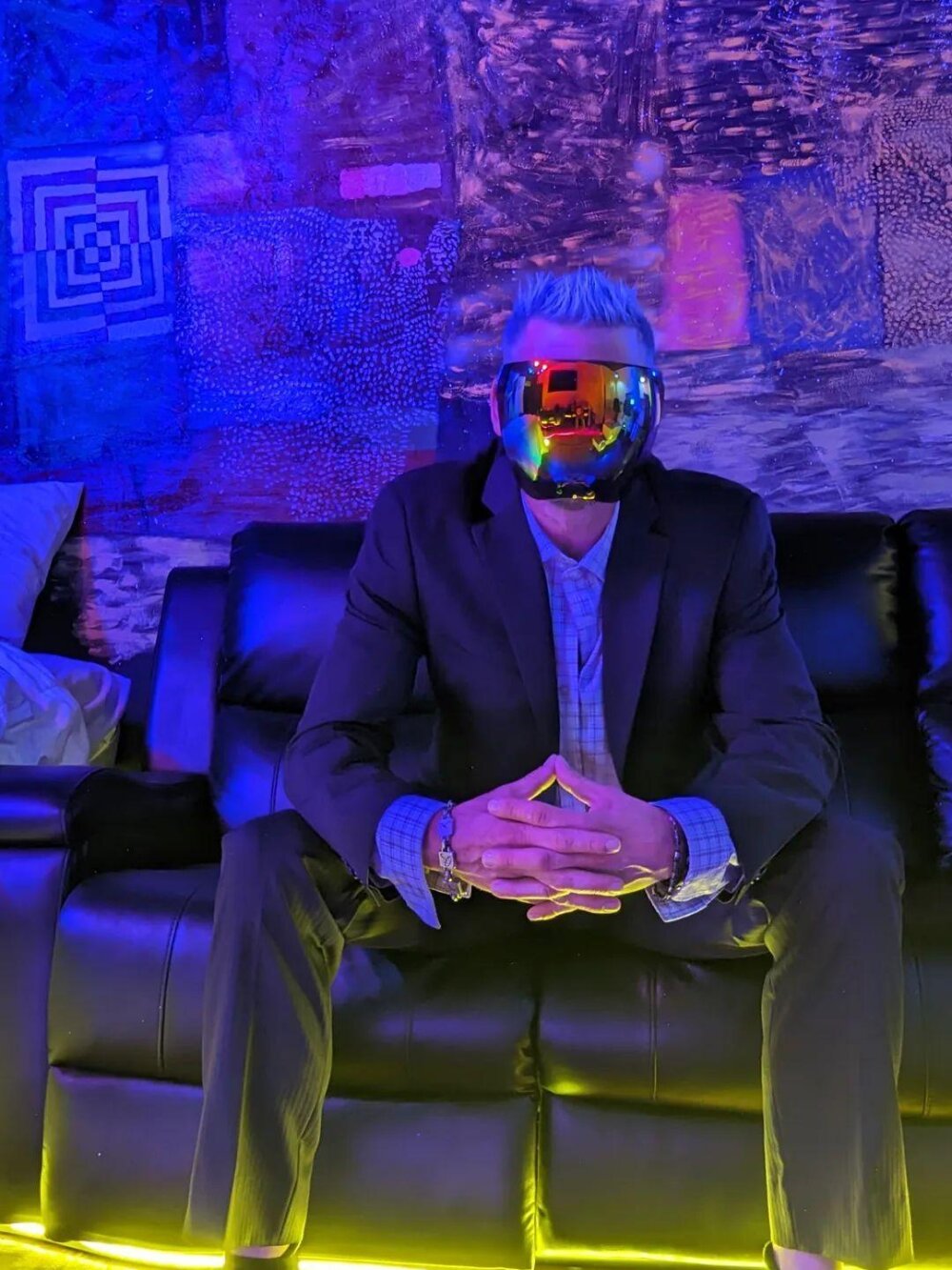 RoomBlueWhite's Offline XXX Chat