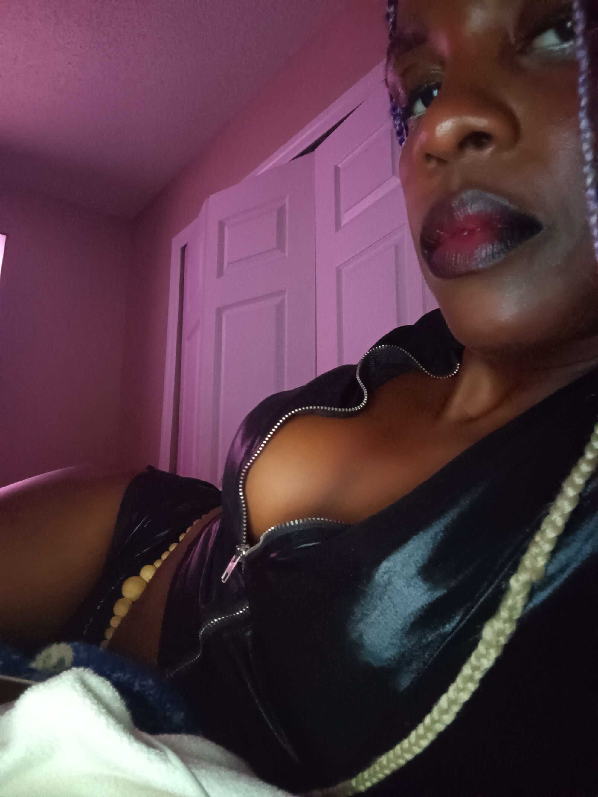 iv0rychanel