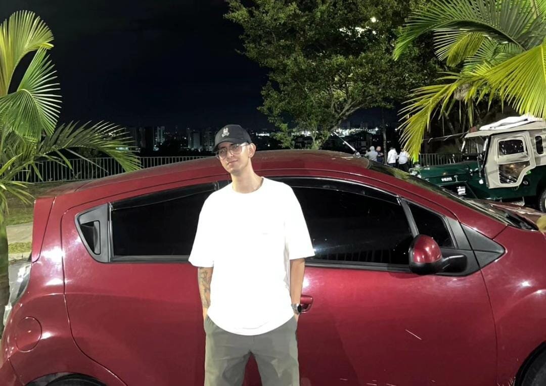 Aron_rios_