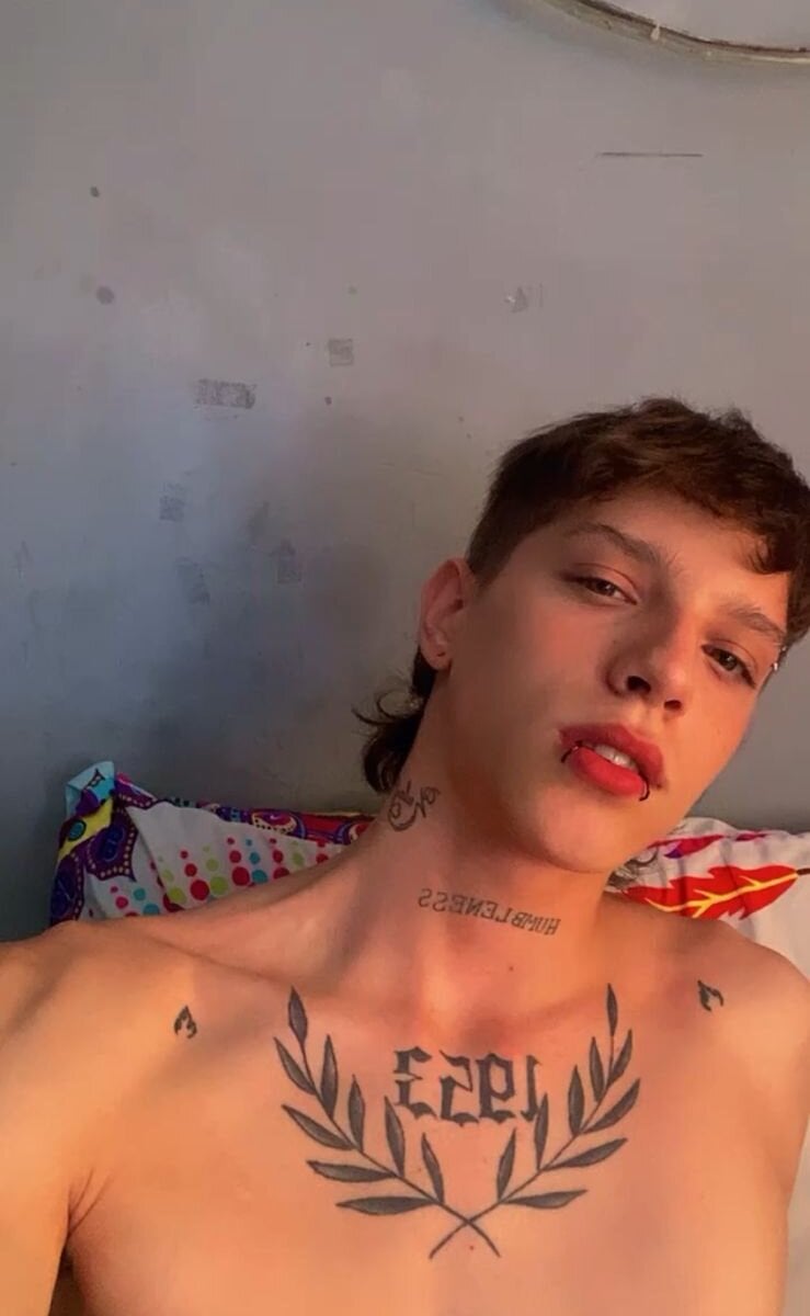 apolo_cock profile