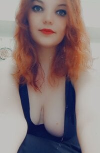 ClaraCarrera's Offline Chat Room