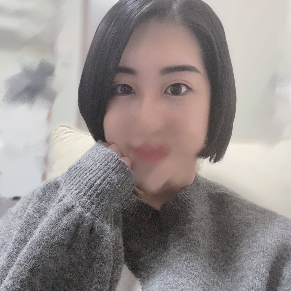 Hikari_23's Offline XXX Chat