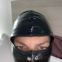 Gloglo88's Offline Chat Room