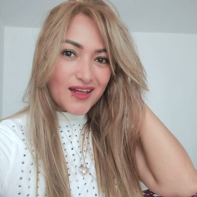 Cristal-spicy Female Dildoorvibratormilfs Online Cam Chat