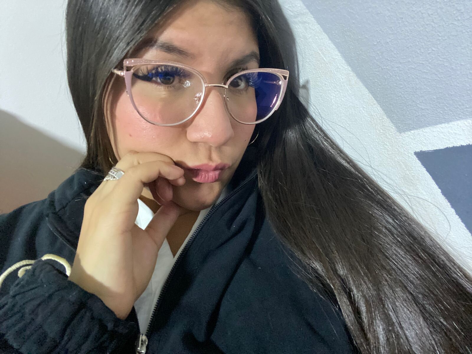 Noa_Mavis