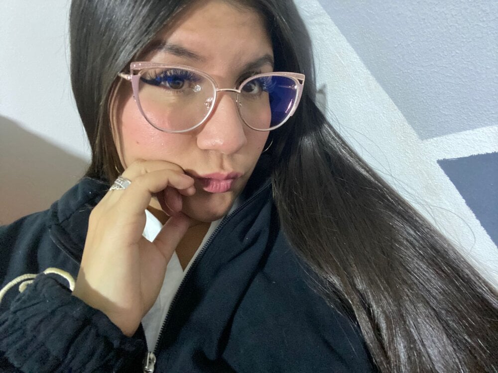 Noa_Mavis