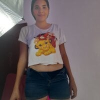 _Tifany19_'s Offline Chat Room