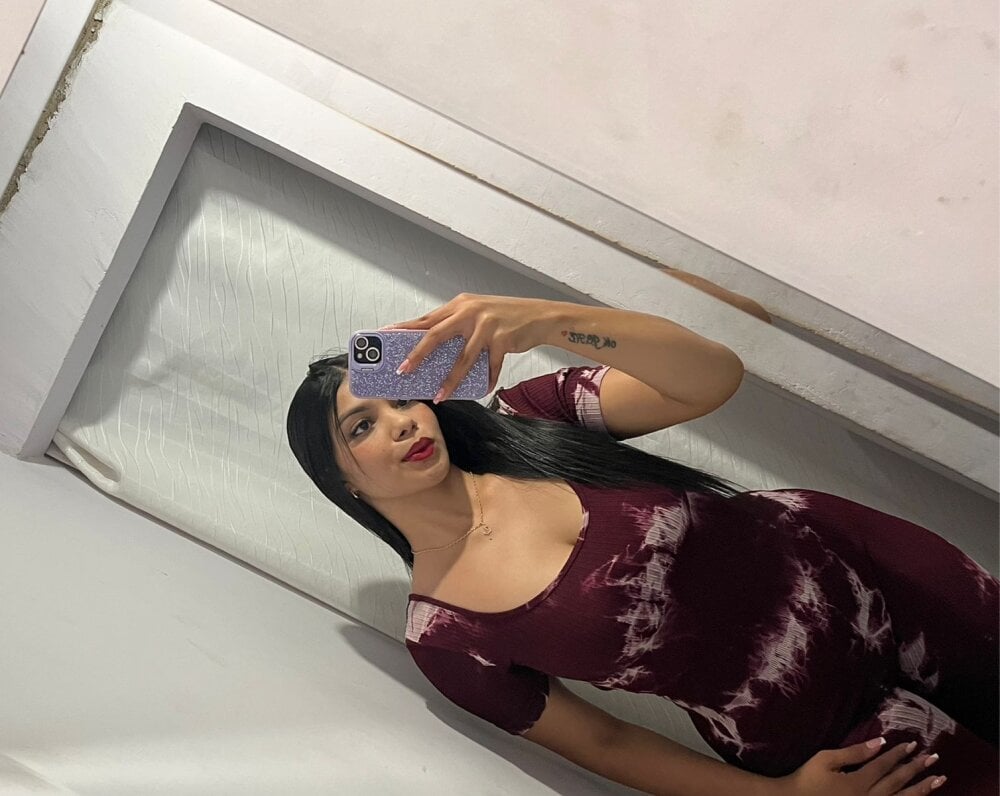 annie_bell__ from stripchat