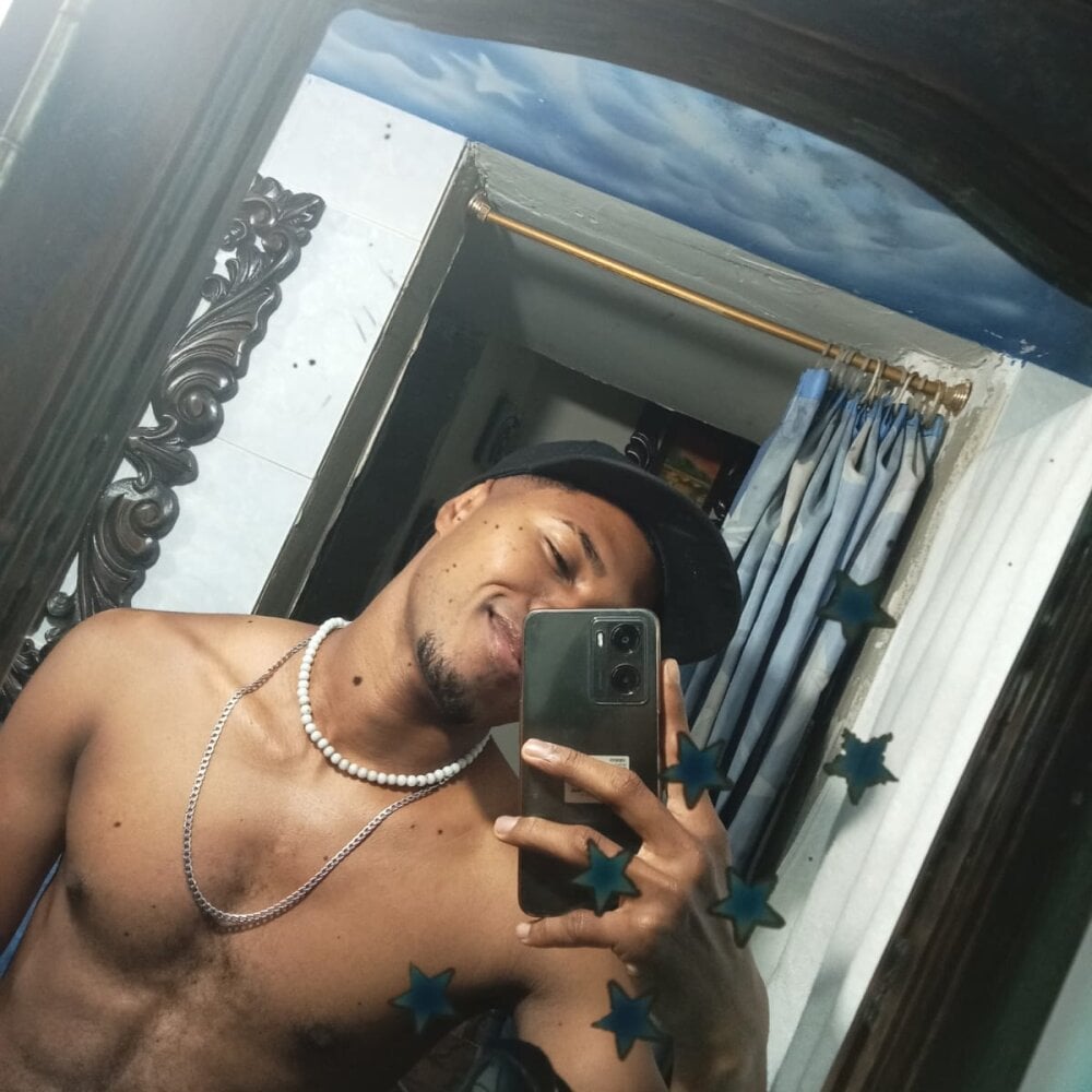 man_black_hot23 profile
