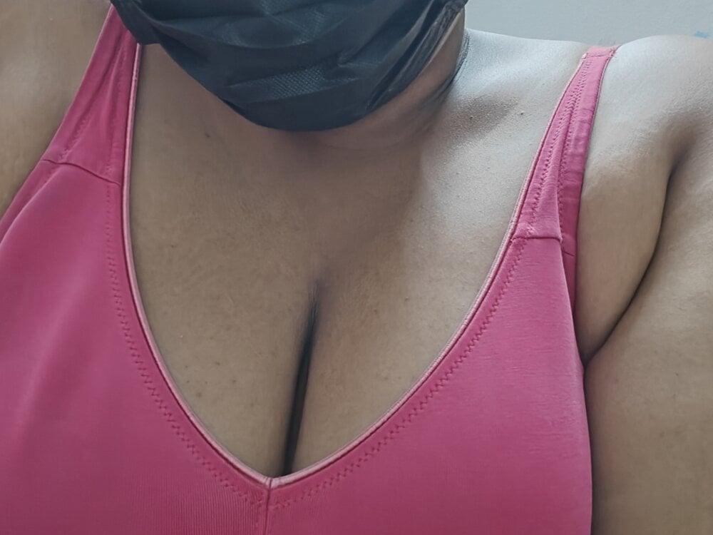 bigtitsindian profile