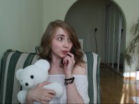 BeautiXuyti's Offline Chat Room