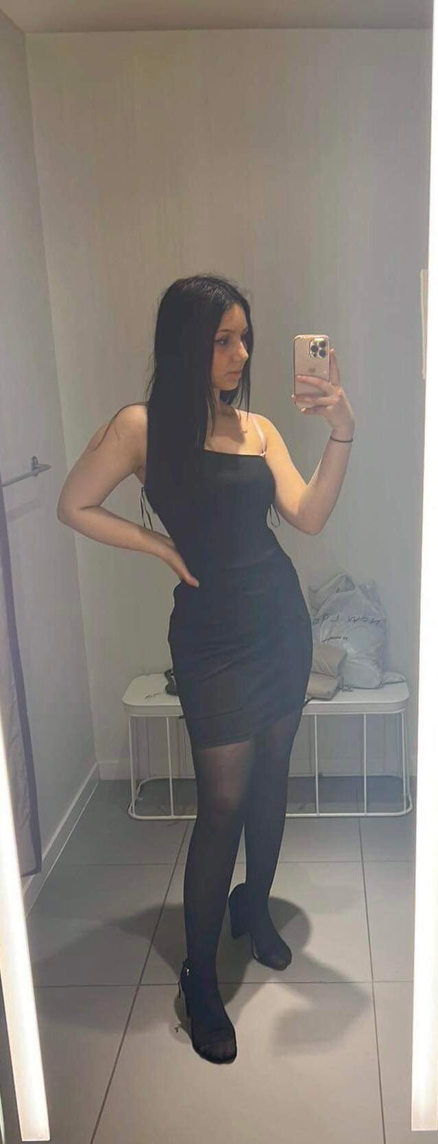 sexybitch202401