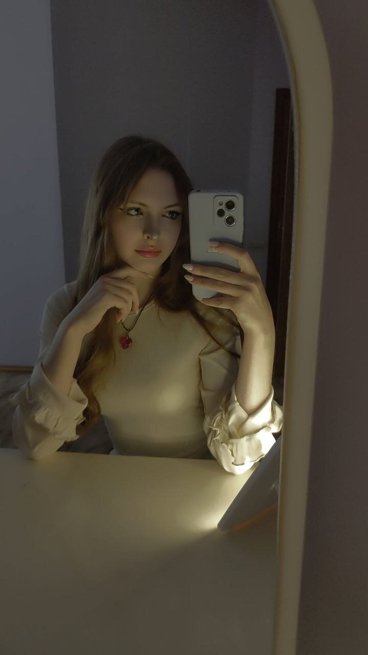Loraine_Debb