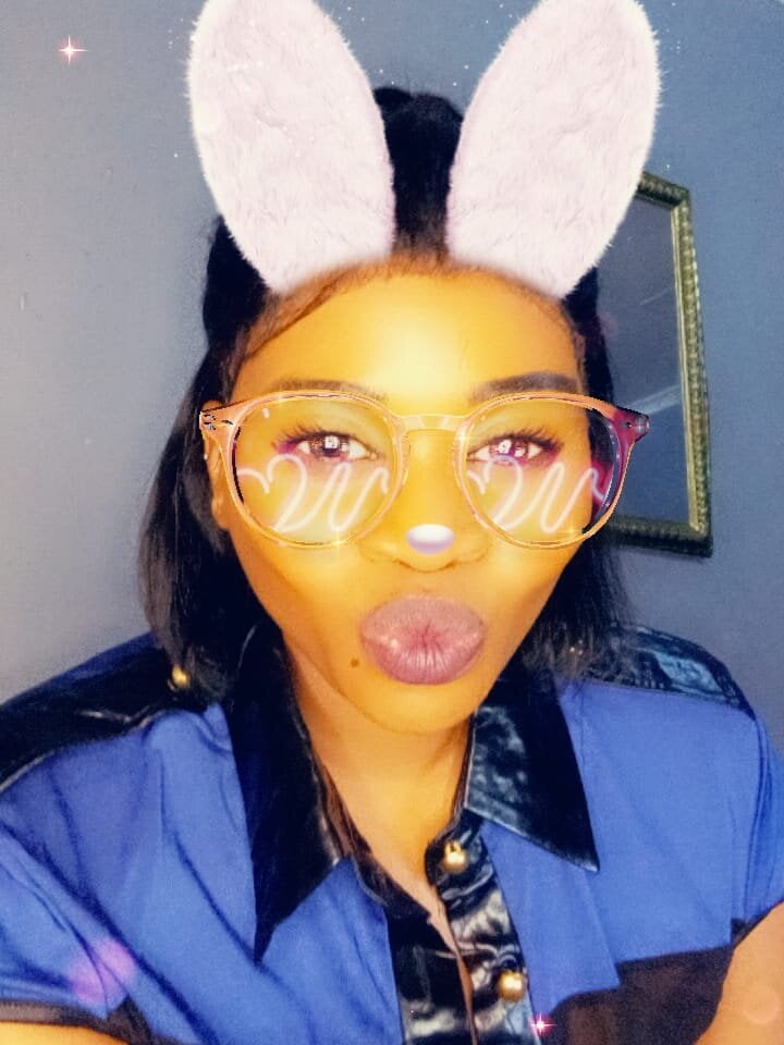 stripchat queengoddesslips webcam profile pic via livesextrans.com