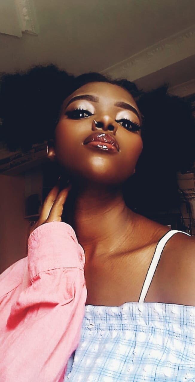blac_apple