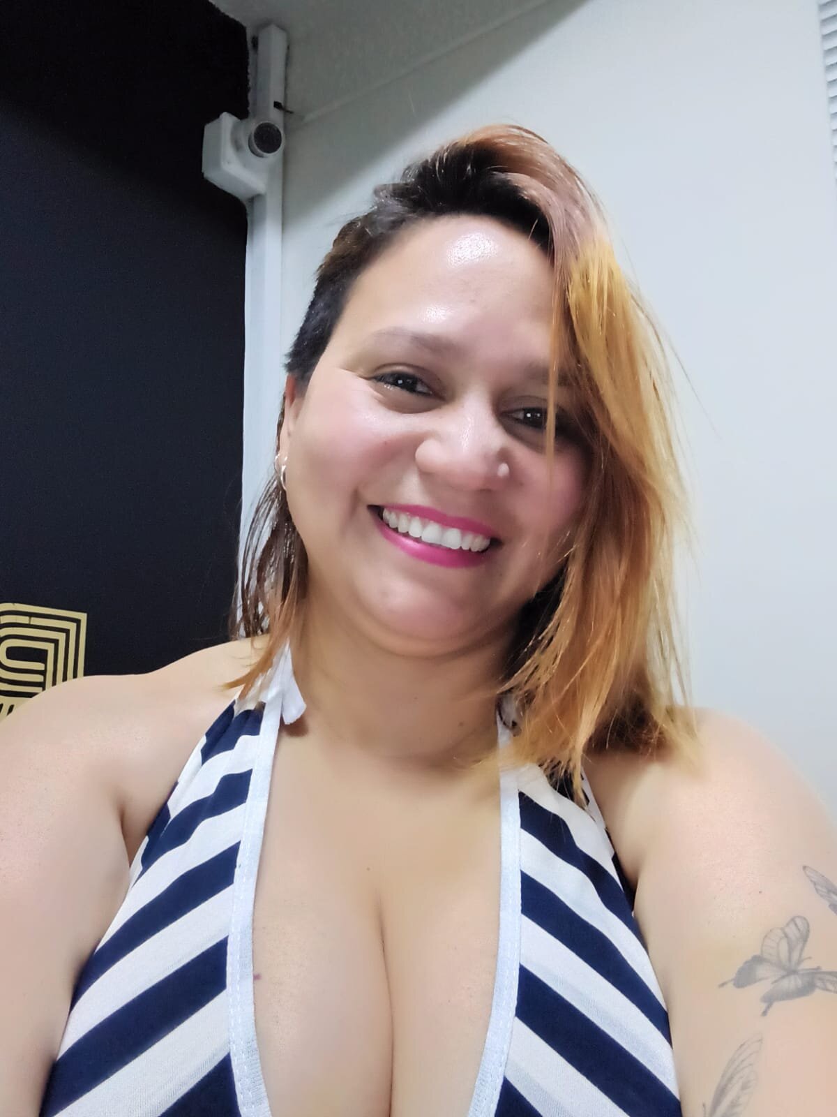 Horny_Emi