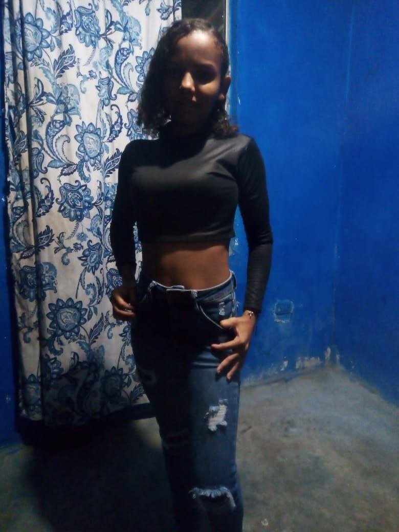 anthonella_xc1