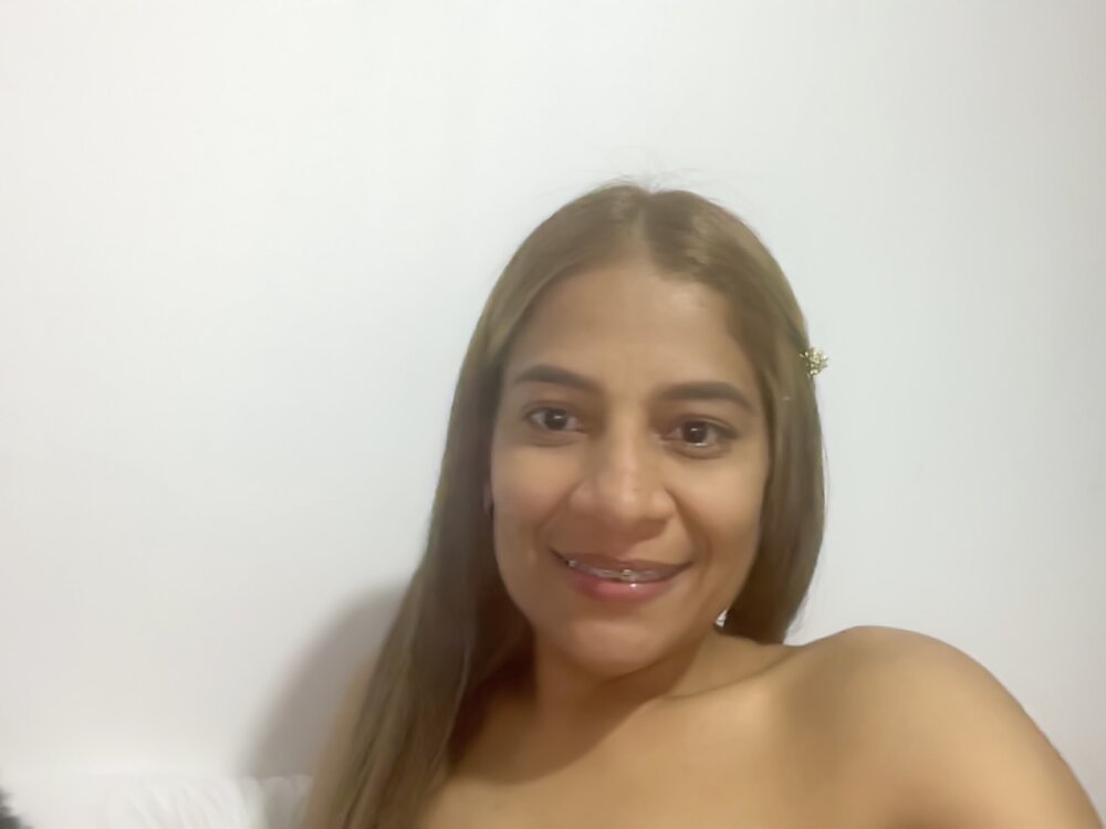 Live sex webcam photo for irisrosa1991 #290217550