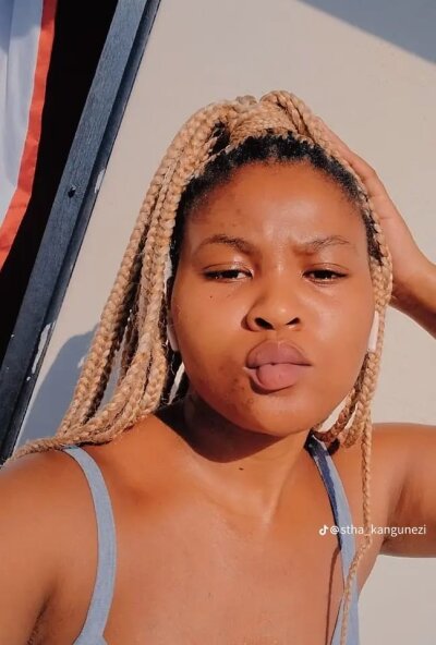 freshcakes from stripchat