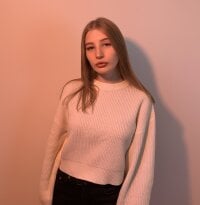 EricaLorenzi's Offline Chat Room
