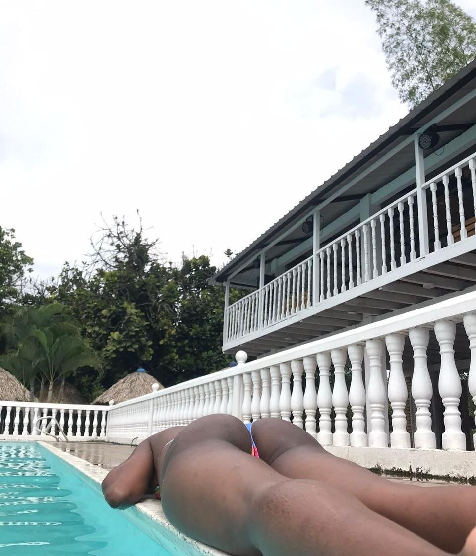 Ashanti-Hornysex