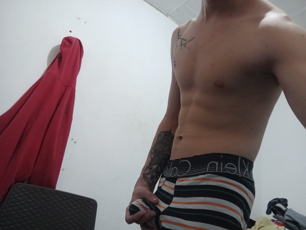 whiteboy69902 profile
