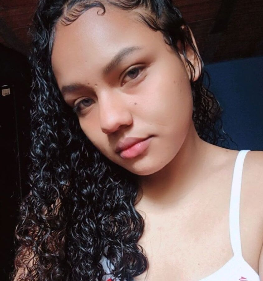 ana_colins' Offline XXX Chat