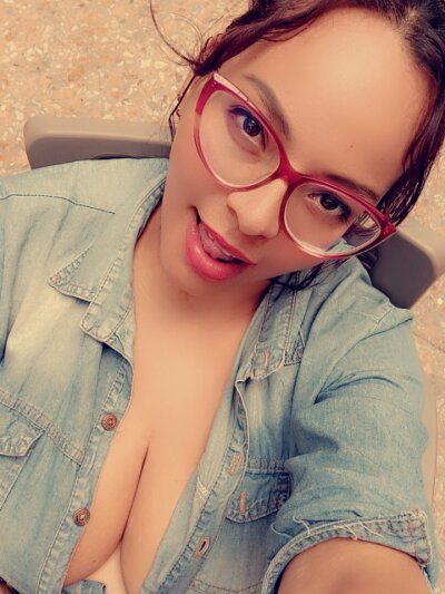 KamiPenetrating ㊙ live sex chat