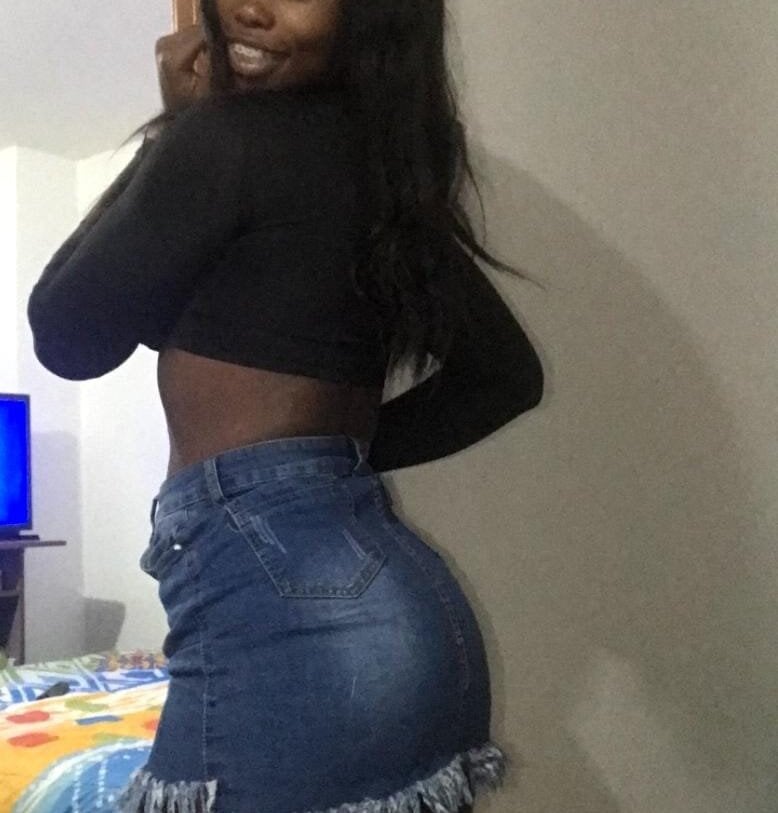 Ebony_Vivi 2